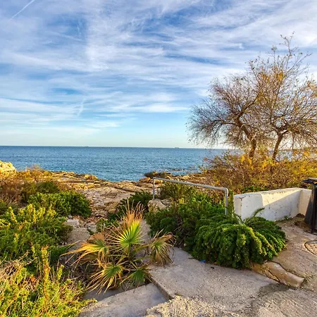 Beautiful 3br Designer With Wifi, Ac And Balcony شقة *