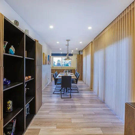 Beautiful 3br Designer With Wifi, Ac And Balcony * مارساسكالا