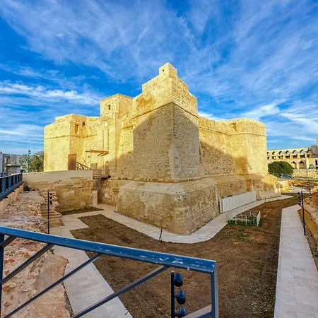 Beautiful 3br Designer With Wifi, Ac And Balcony Marsaskala