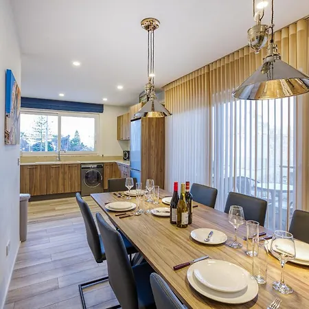 Beautiful 3br Designer With Wifi, Ac And Balcony Apartment Marsaskala