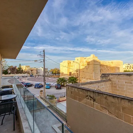 Apartment Beautiful 3br Designer With Wifi, Ac And Balcony Marsaskala